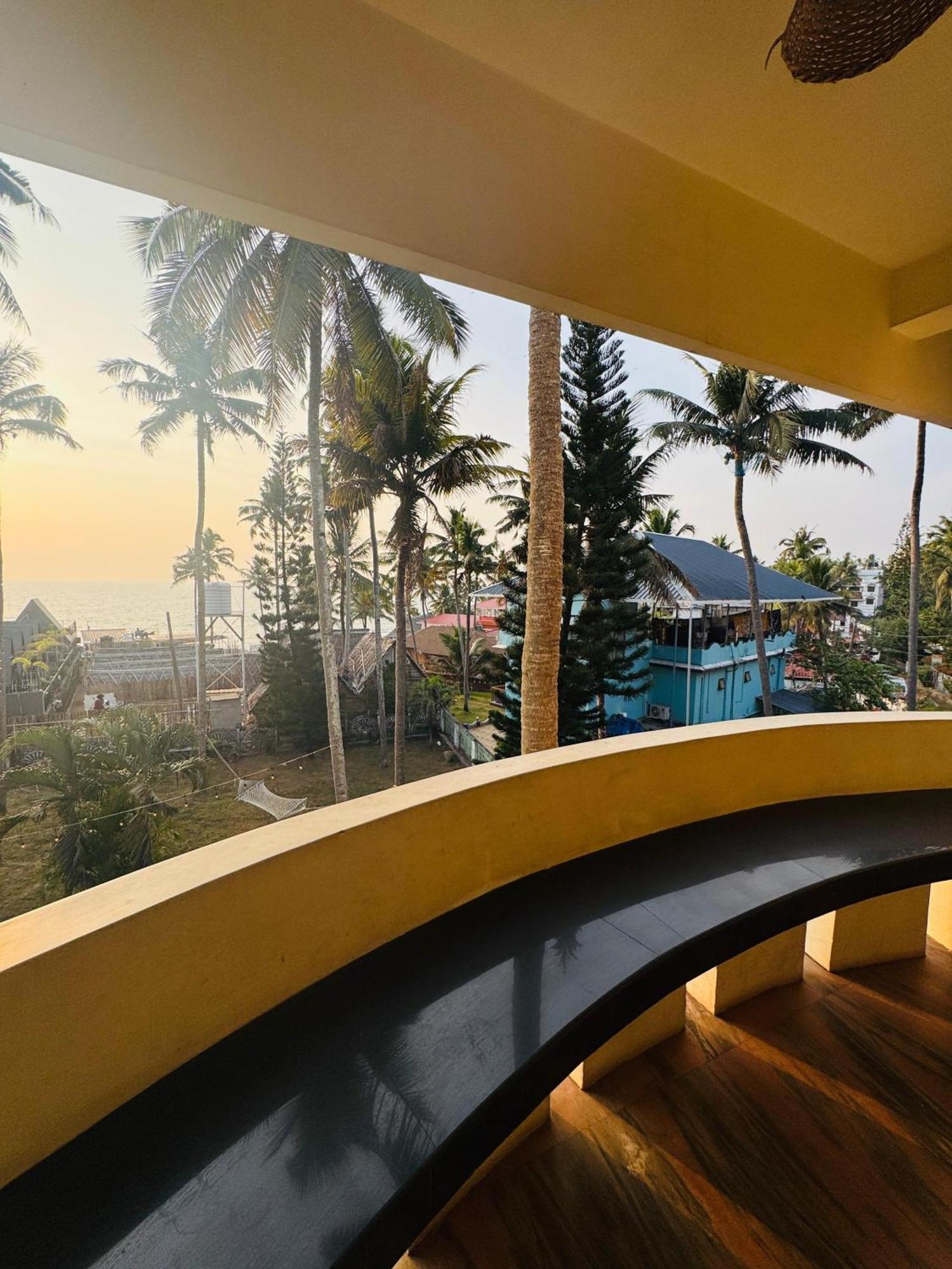 Beach View Balcony Resort By Hello فاركَالا المظهر الخارجي الصورة